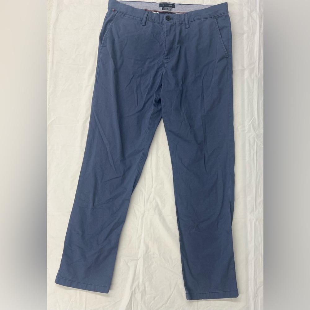 Tommy Hilfiger Men's Dress Pants Navy Blue Size 33/32 Regular Fit Stretch